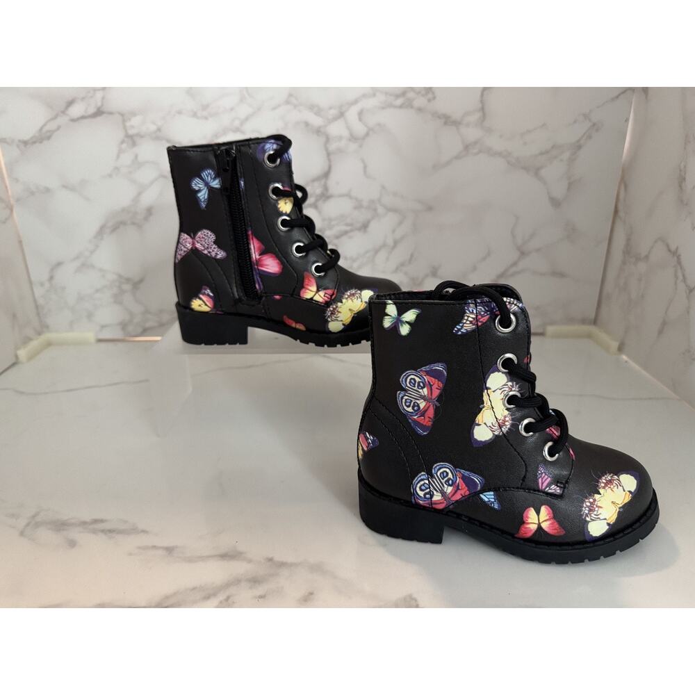 Steve Madden Girls Leather Butterfly Zip Up Boot, Winter 7T, Brand New, No Box
